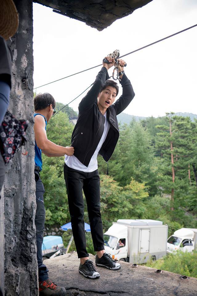 《太阳的后裔》剧照第27张图片