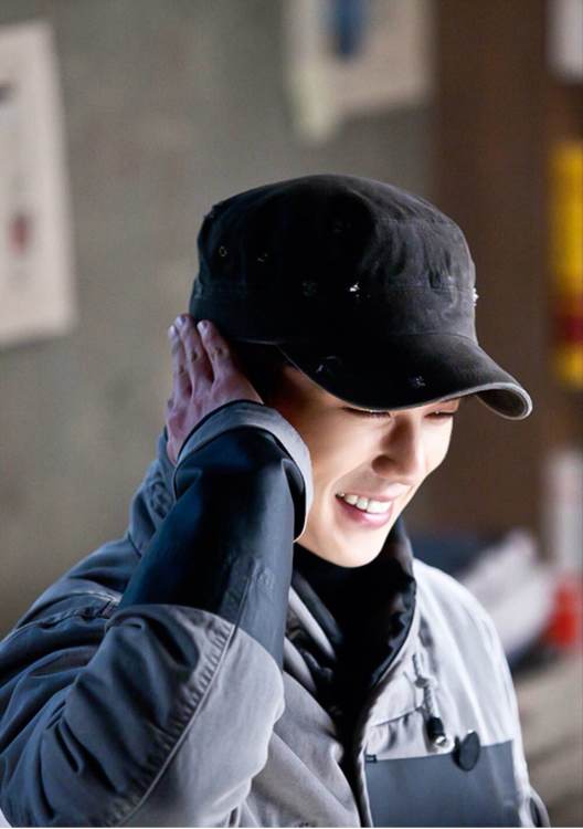 《记得：儿子的战争》剧照第23张图片