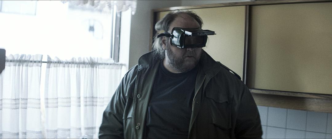 《处子之山》海报