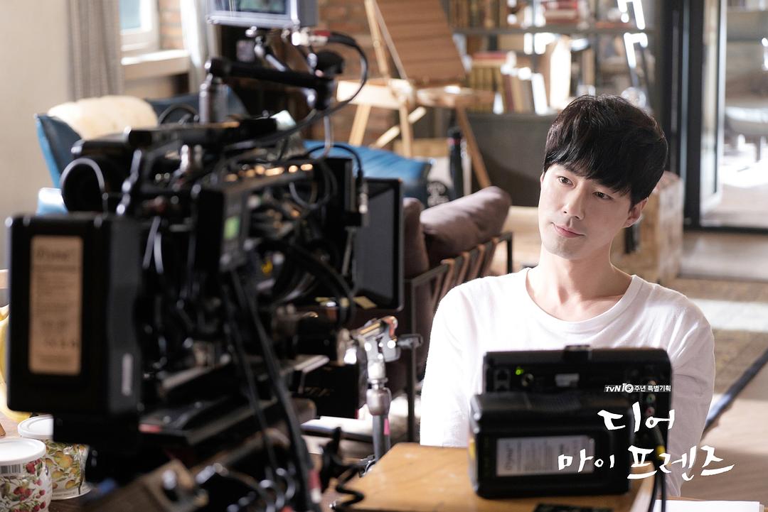 《我亲爱的朋友们》剧照