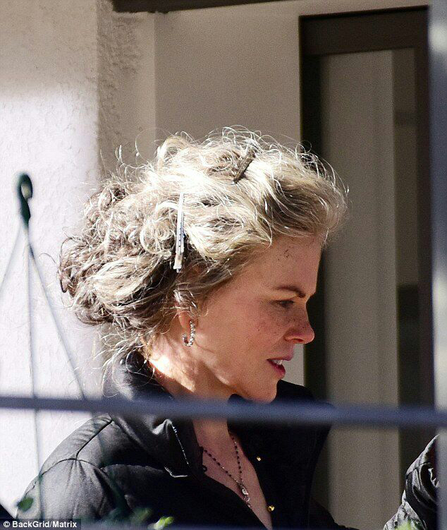 《谜湖之巅第二季》海报第46张图片