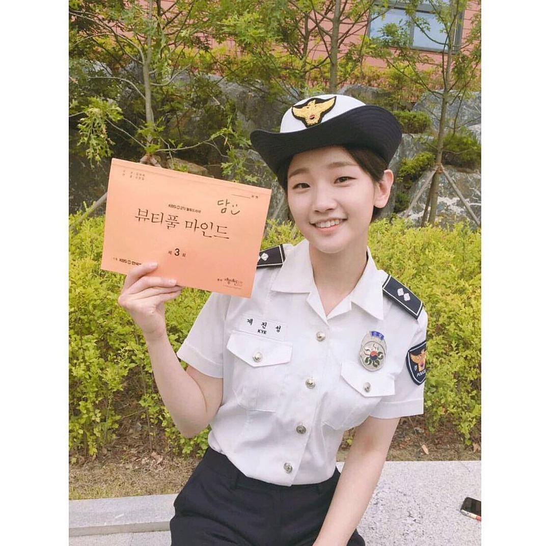 《美丽心灵》剧照第15张图片