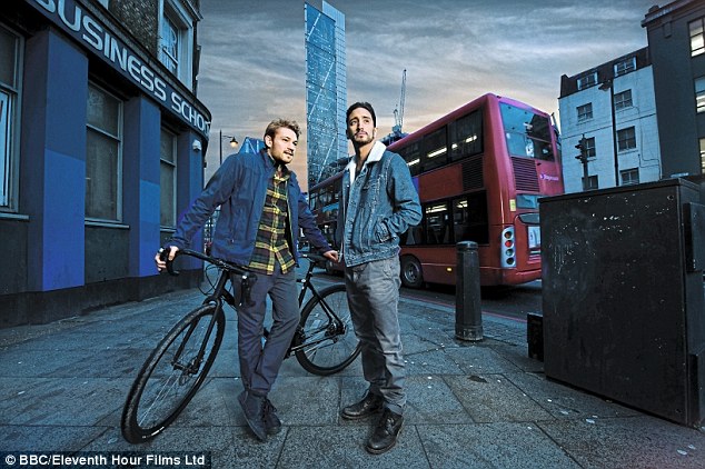 《无间菜鸟》剧照第11张图片