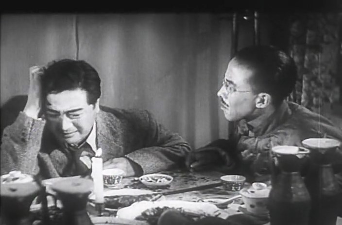 《一江春水向东流》剧照第48张图片