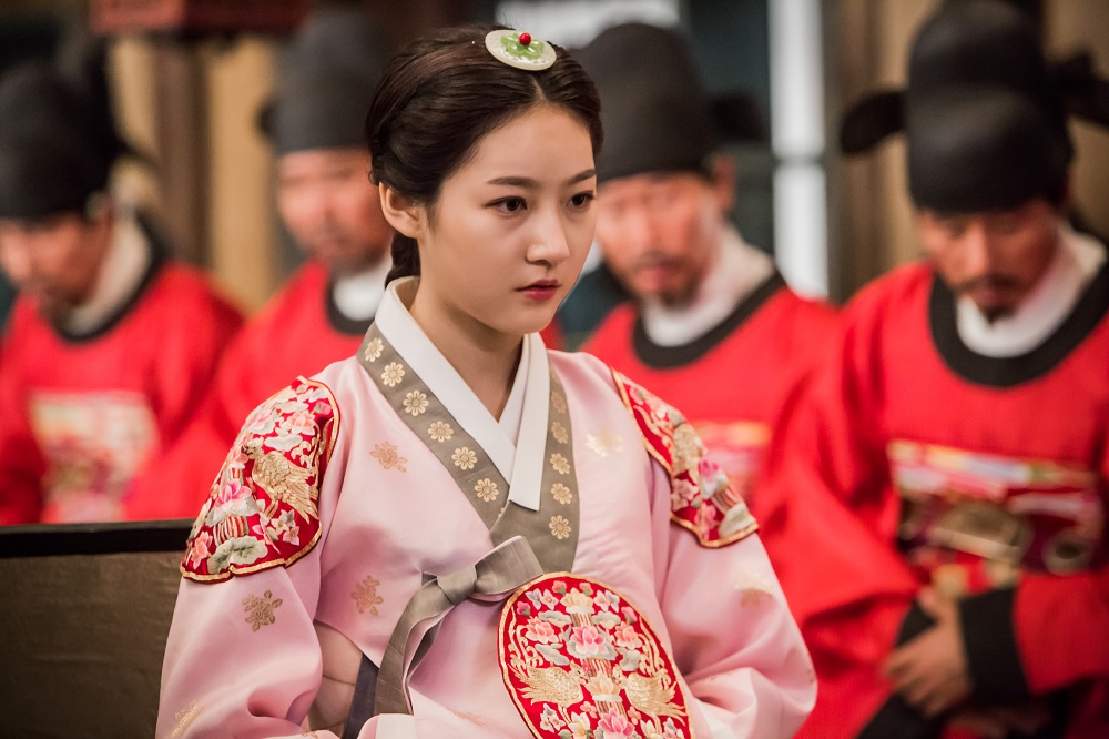 《魔女宝鉴》剧照第15张图片