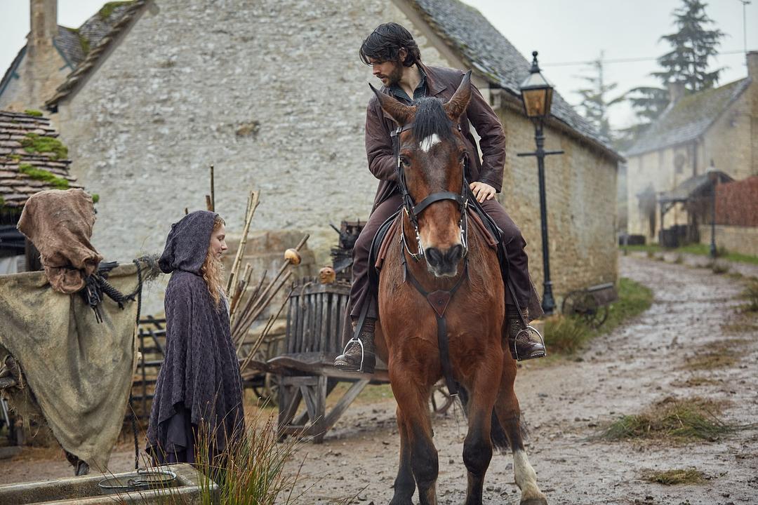 《生者与死者》剧照