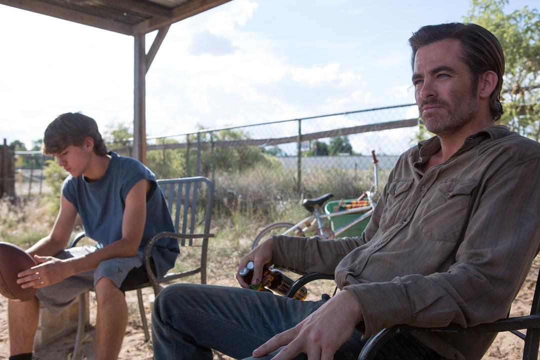 《赴汤蹈火》剧照第24张图片