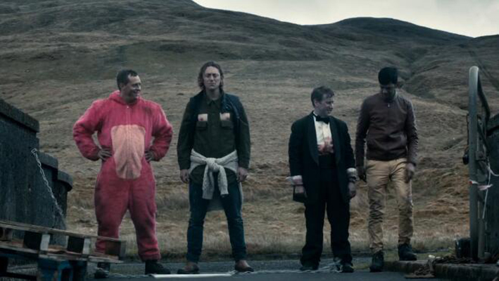 《猎鹿惊魂》剧照第43张图片