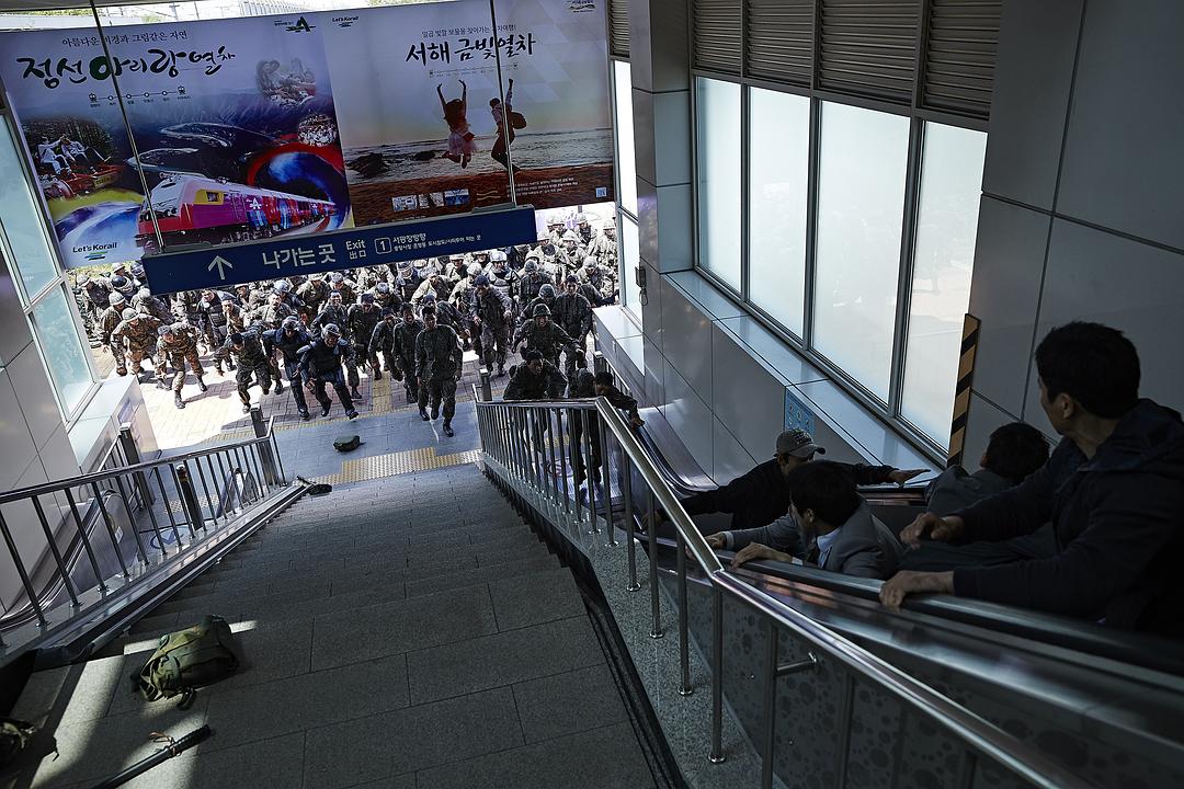 《釜山行》剧照第22张图片