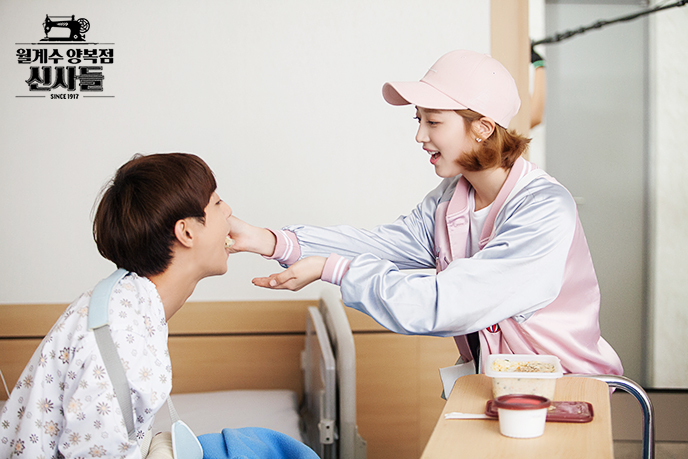 《月桂树西装店的绅士们》剧照