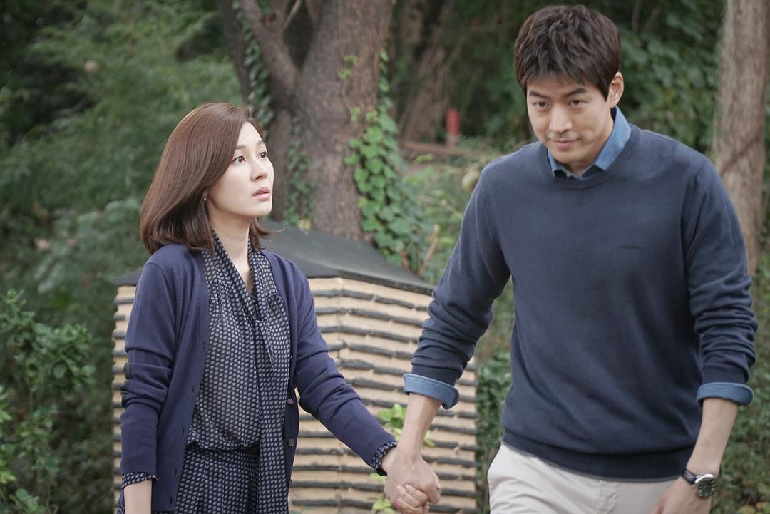 《通往机场的路》剧照