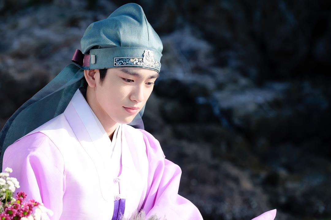 《蓝色大海的传说》剧照第11张图片