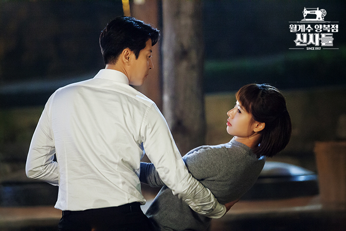 《月桂树西装店的绅士们》剧照第51张图片