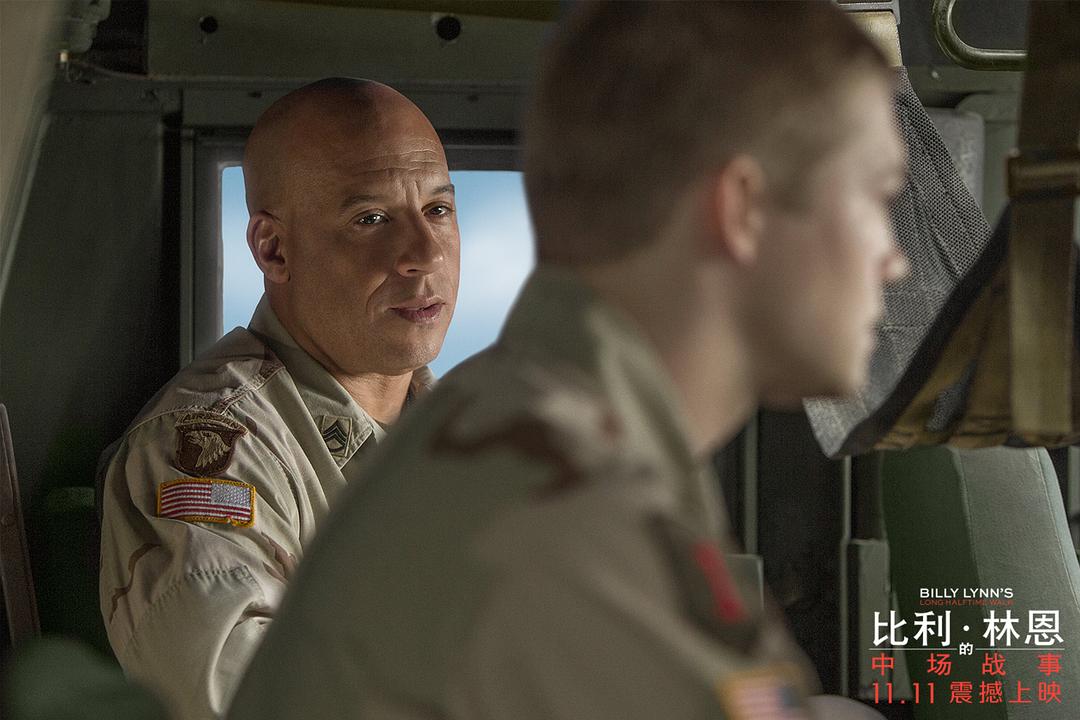 《比利·林恩的中场战事》海报第41张图片