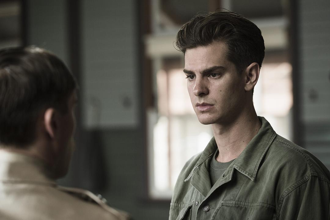 《血战钢锯岭》海报第24张图片