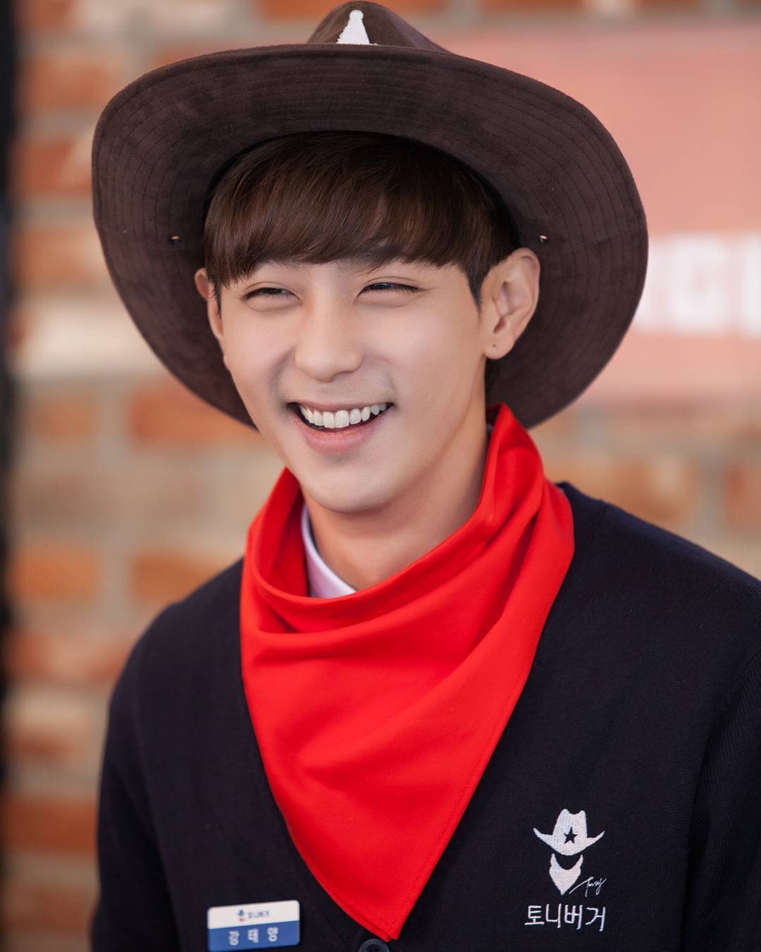 《月桂树西装店的绅士们》剧照第40张图片