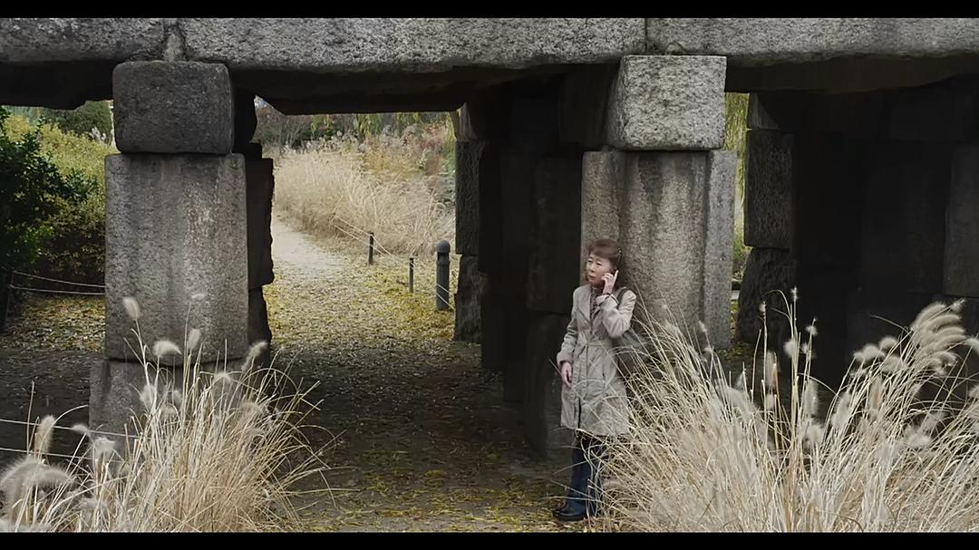 《酒神小姐》剧照第44张图片