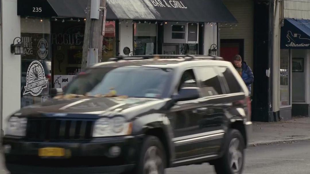 《崩溃人生第一季》海报第23张图片