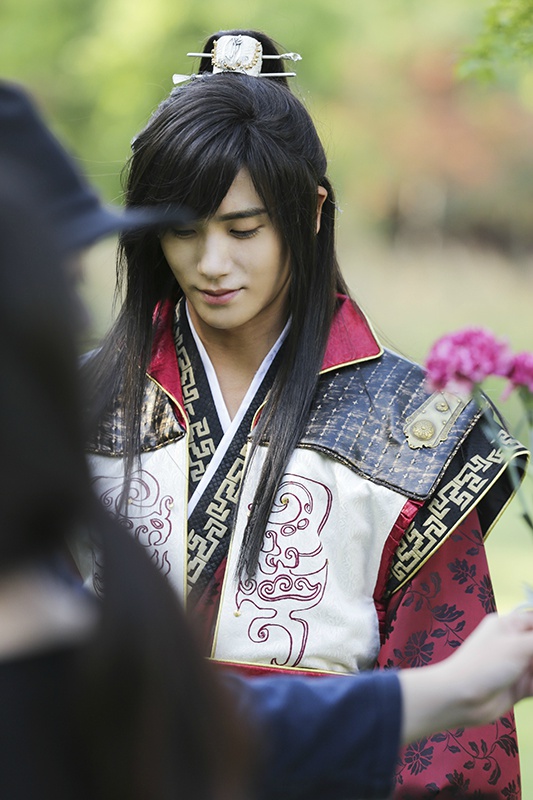 《花郎》剧照第53张图片