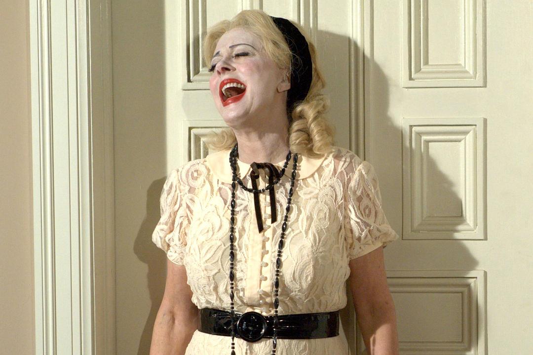 《宿敌：贝蒂和琼第一季》剧照第15张图片