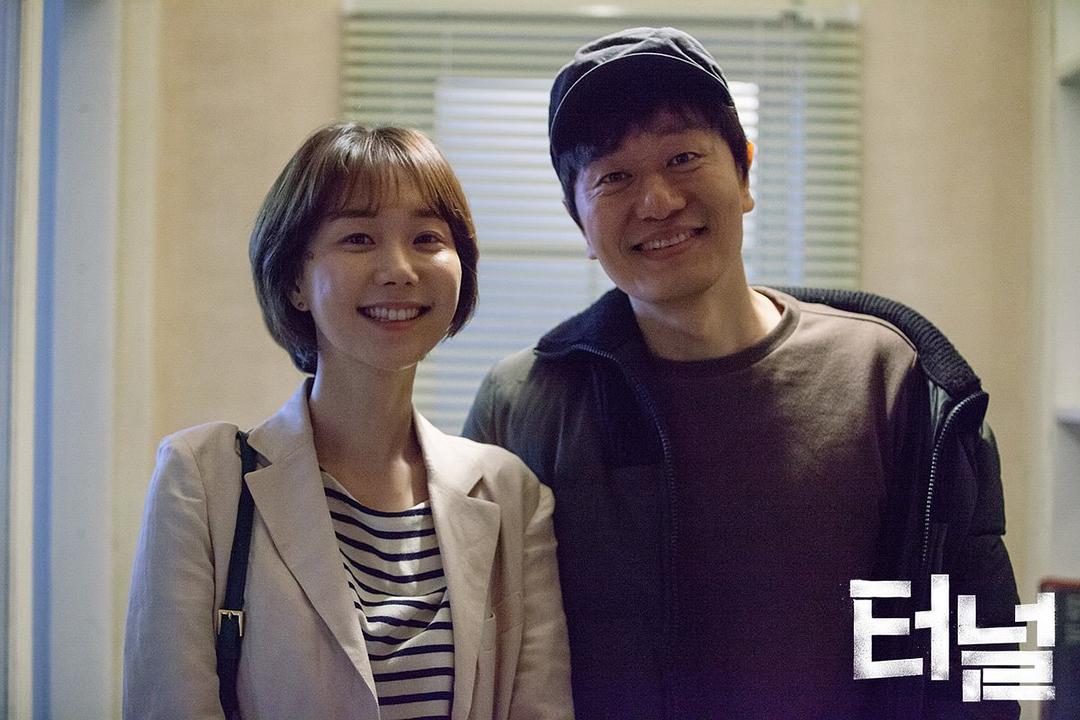 《隧道》剧照第27张图片