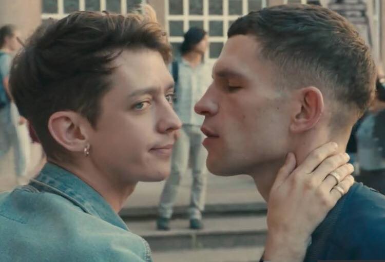 《每分钟120击》海报第19张图片