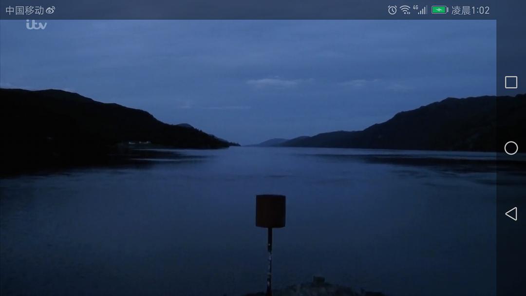 美丽的小镇下暗藏着杀...