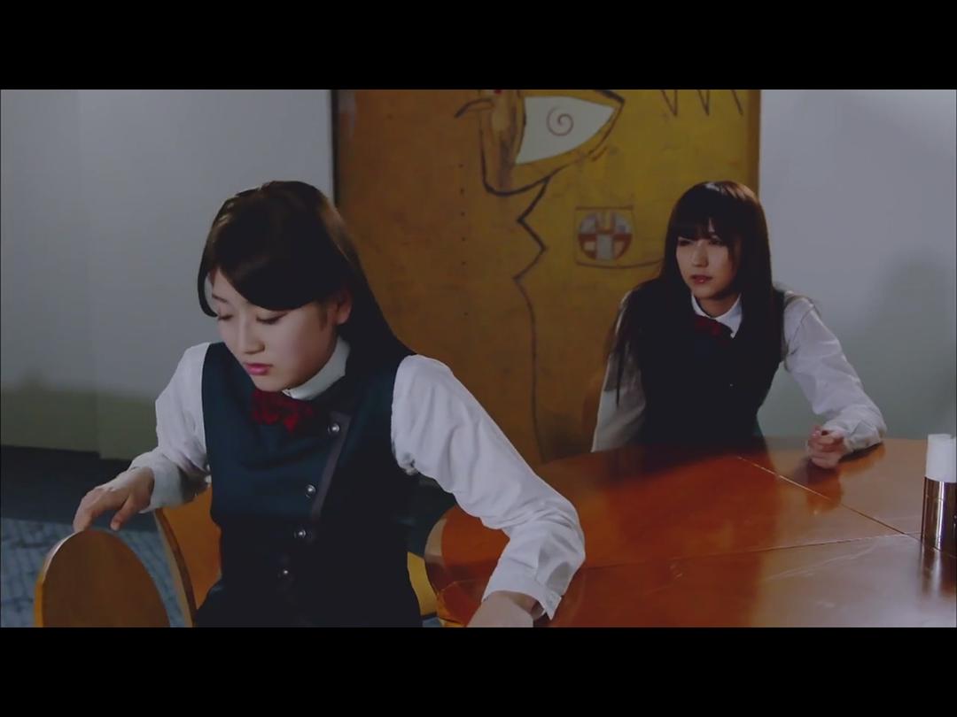 《残酷的观众们》海报