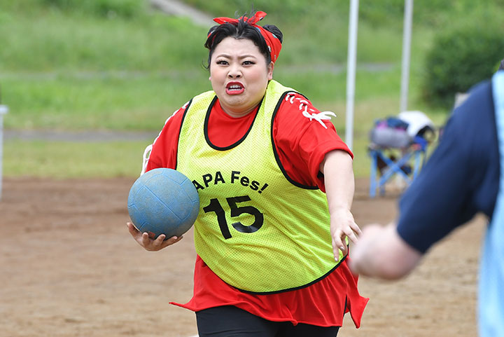 《环奈太太》海报