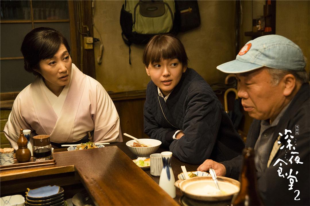 食客们分享彼此的故事