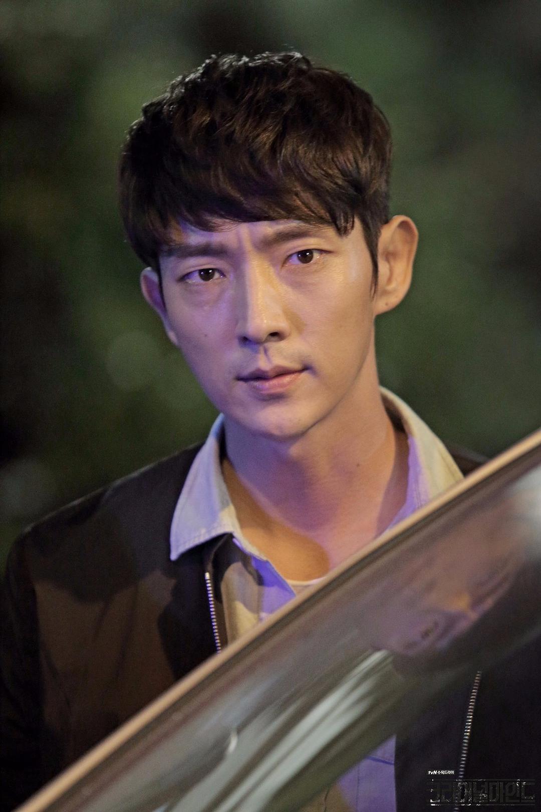 《犯罪心理》剧照第22张图片