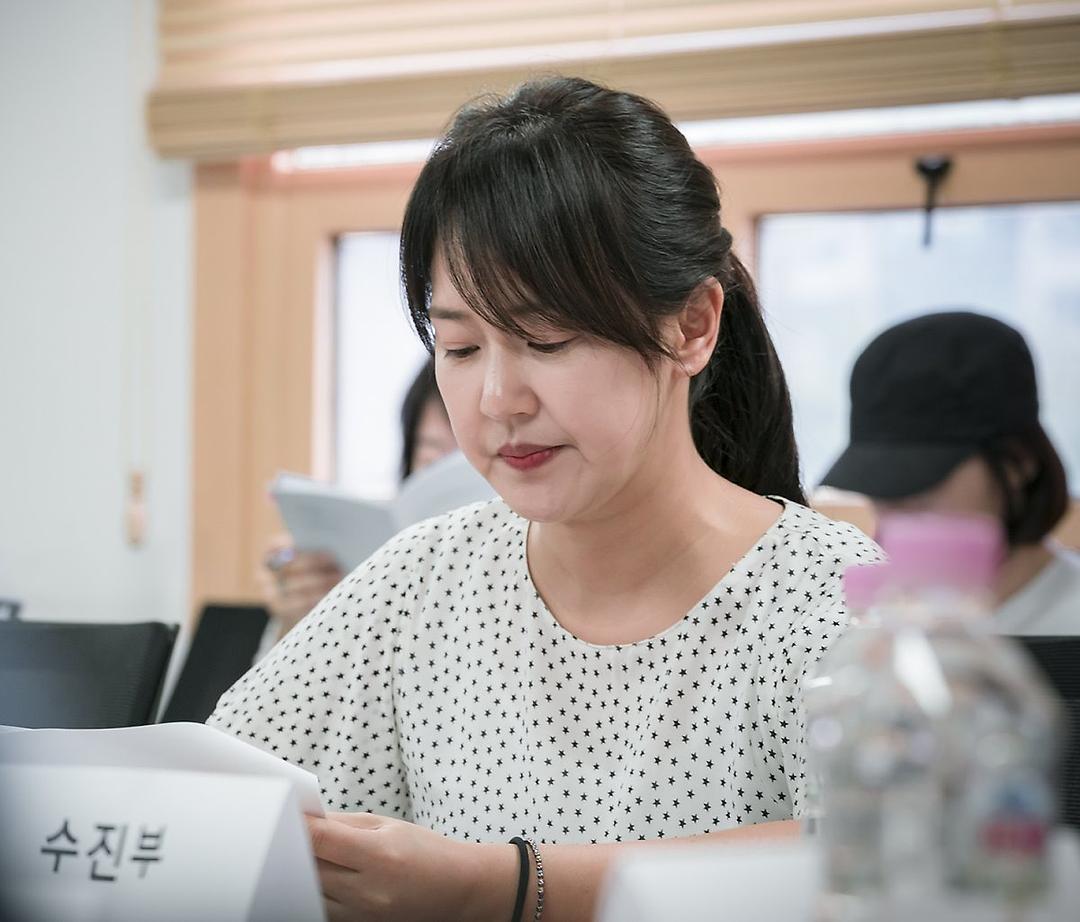 《人孔：奉必梦游仙境》剧照第57张图片