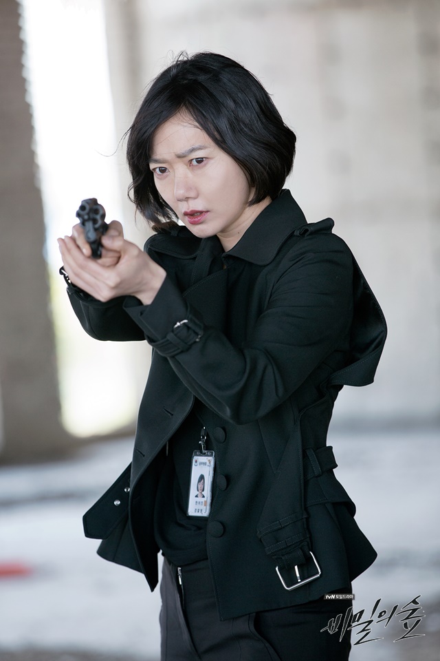 《秘密森林》剧照第42张图片