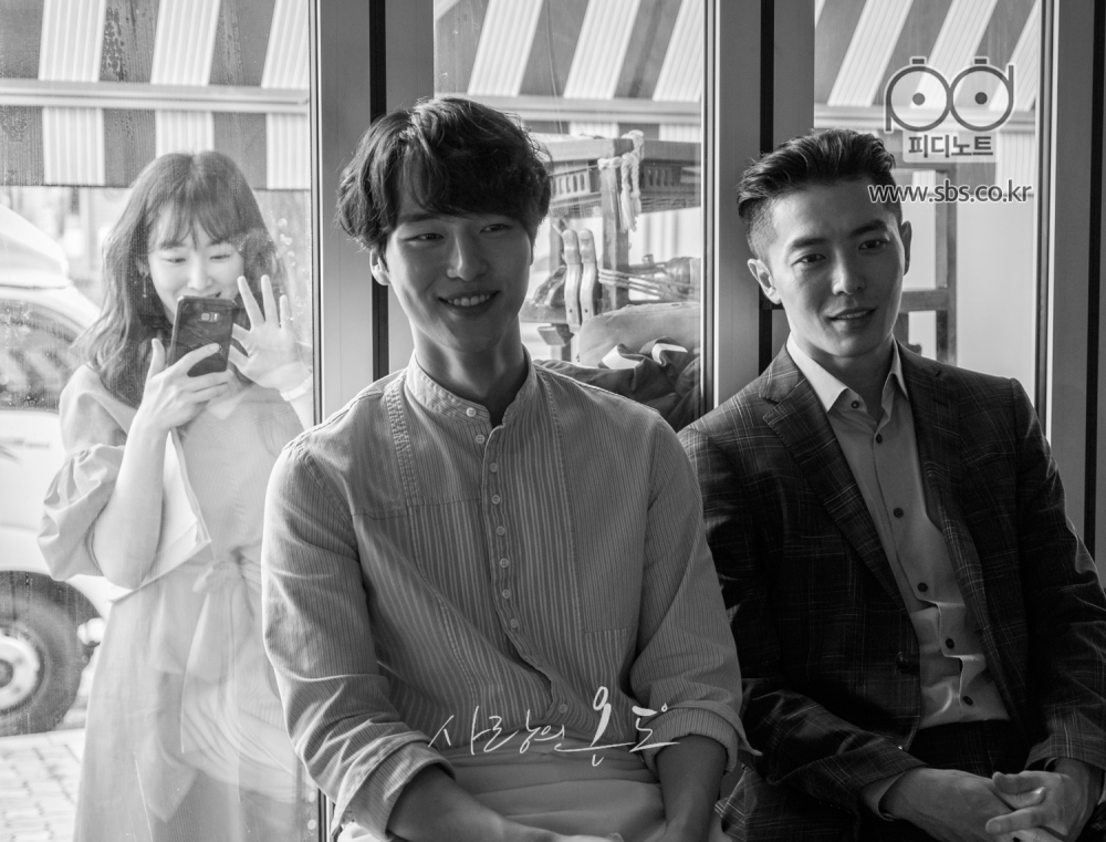 《爱情的温度》剧照第36张图片