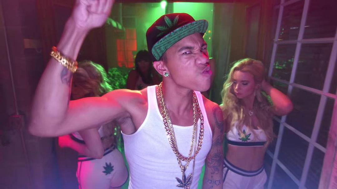 《生活大麻烦》剧照第40张图片