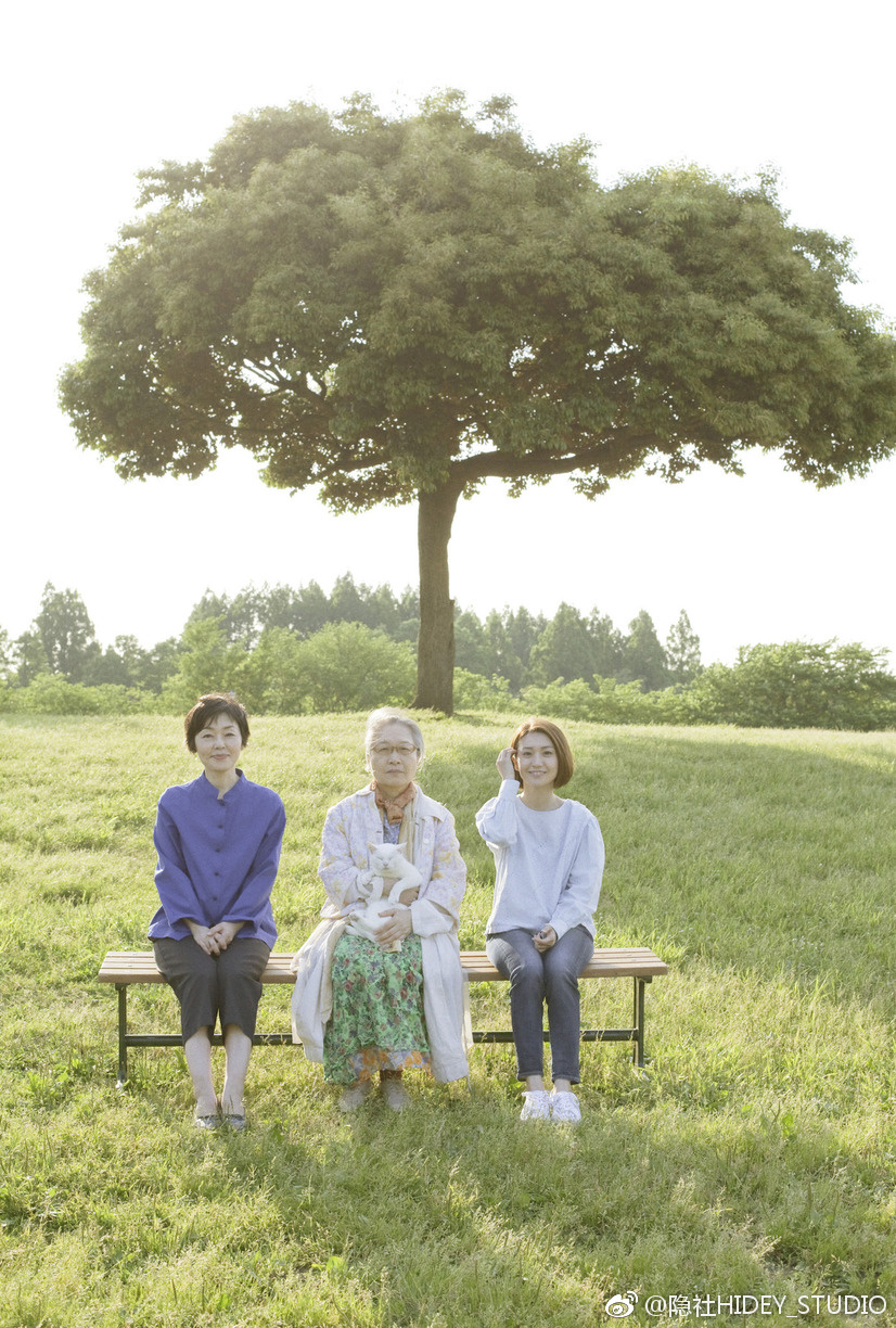 《蔚蓝海岸N°10》海报第2张图片