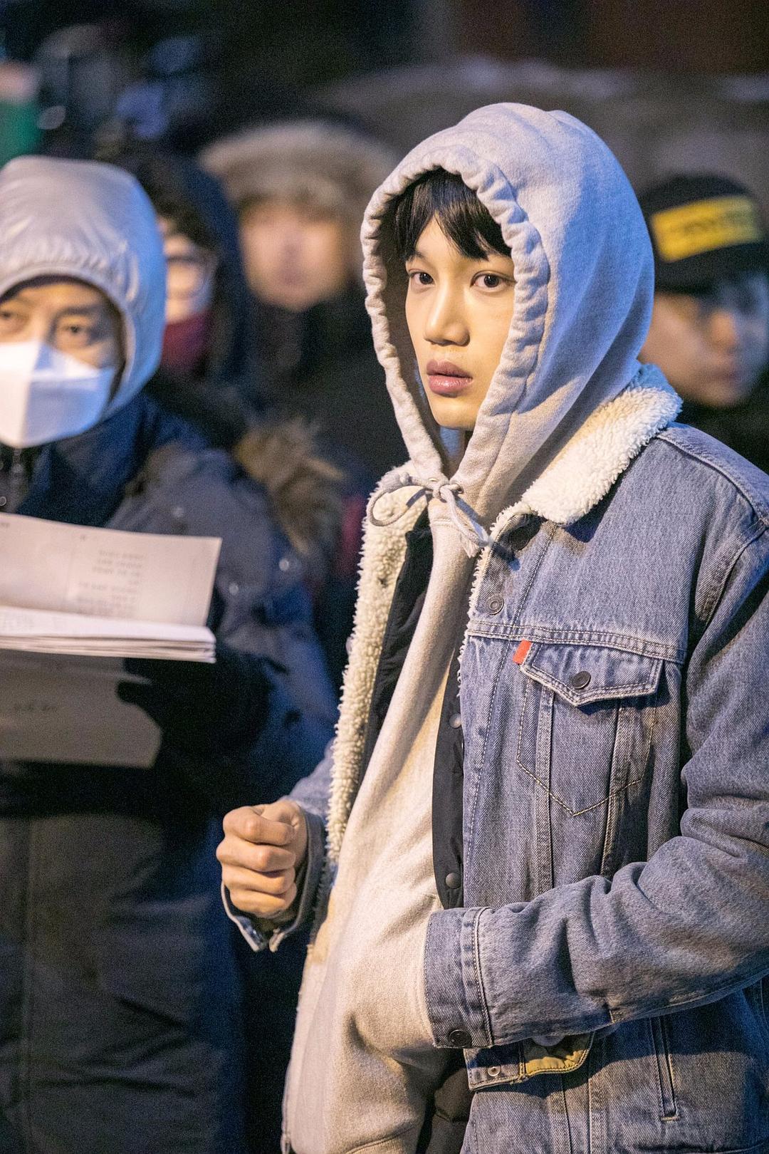 《临终学校》剧照第18张图片