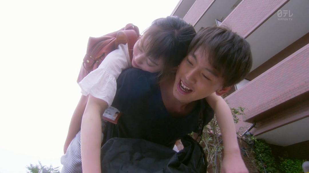 《温室里的加穗子》剧照第13张图片