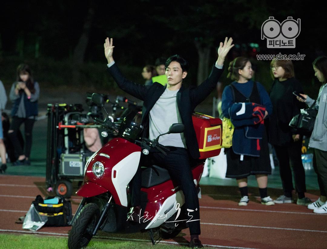 《爱情的温度》剧照第18张图片