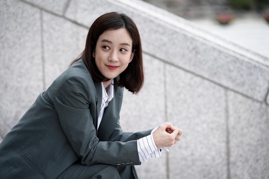 《魔女的法庭》剧照第24张图片