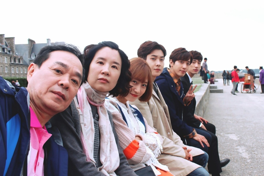 《花都情缘》剧照第53张图片