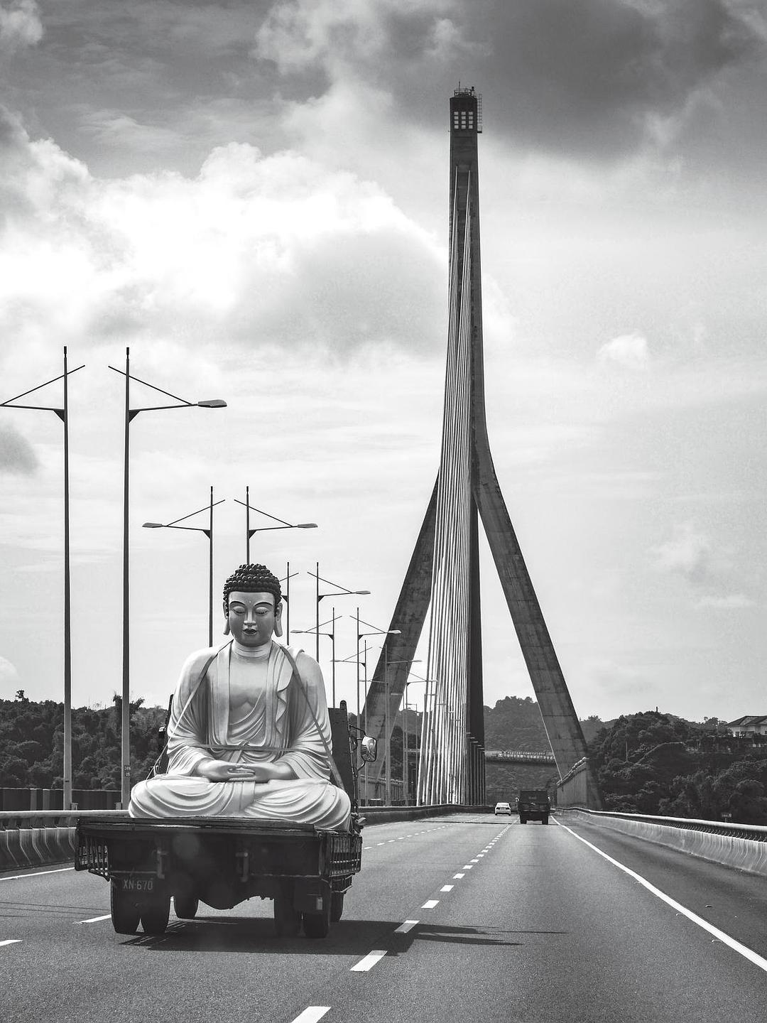 《大佛普拉斯》海报