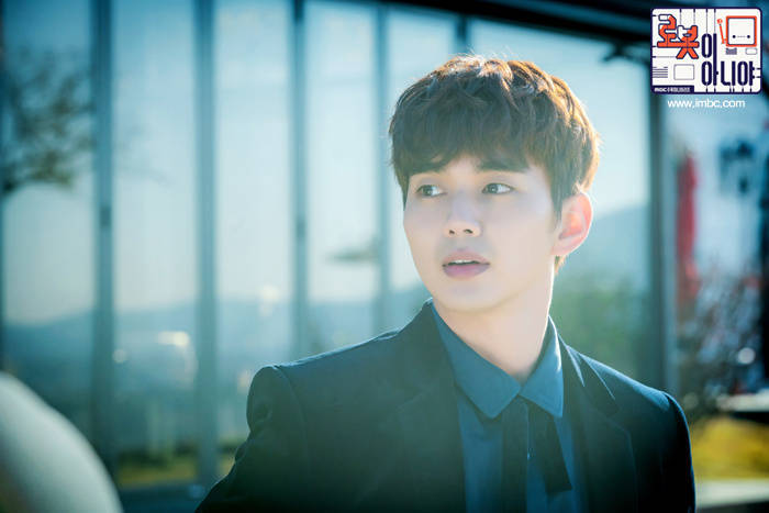 《不是机器人啊》剧照第52张图片