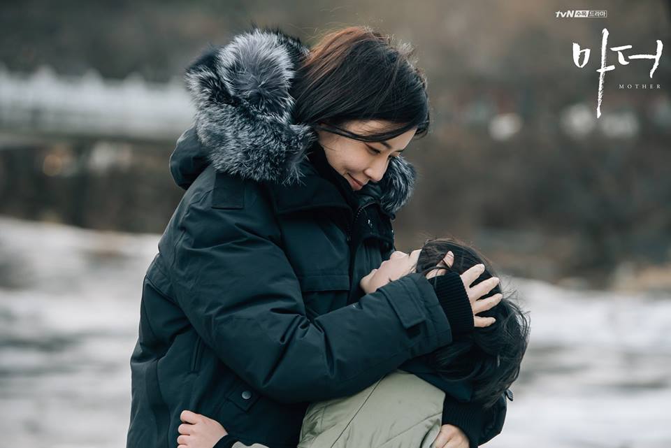 《母亲》剧照第24张图片