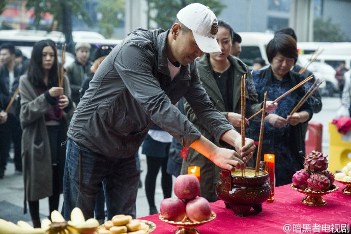 《暗黑者3》海报第28张图片