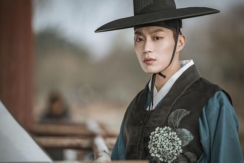 《广播罗曼史》剧照第18张图片