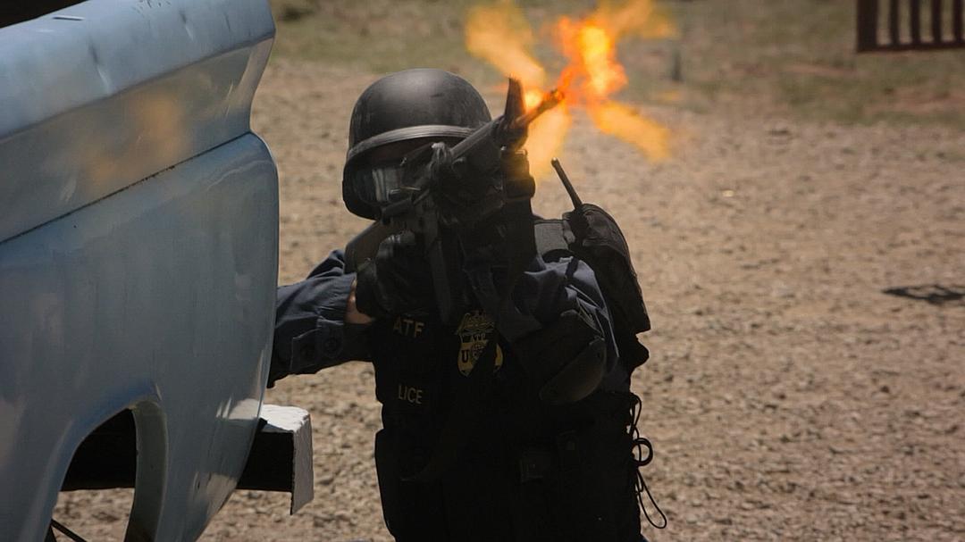 《韦科惨案》剧照第37张图片