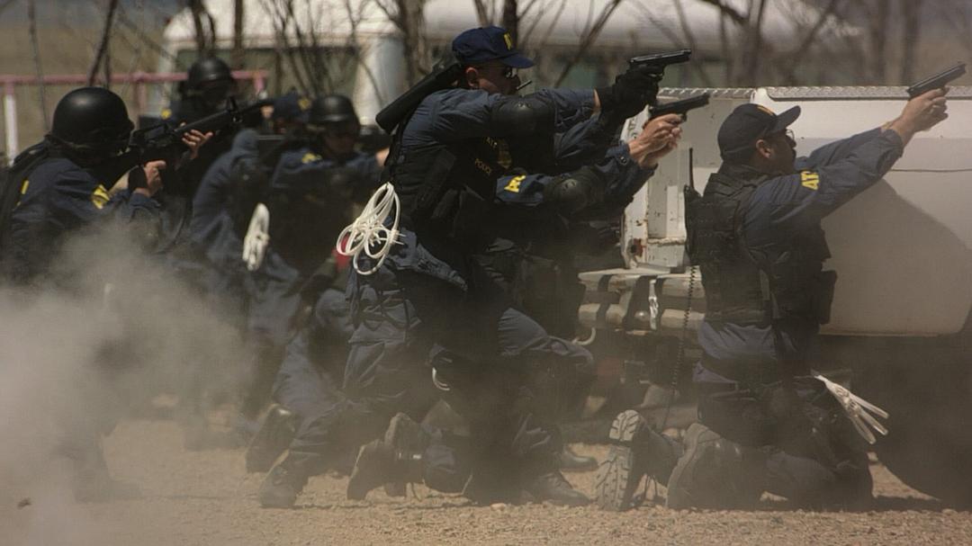 《韦科惨案》剧照第35张图片