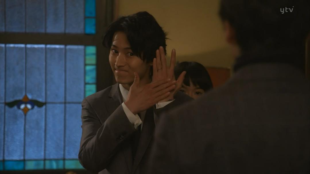 《致命之吻》剧照第34张图片