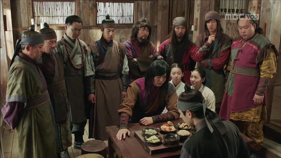 《逆贼：偷百姓的盗贼》剧照第12张图片